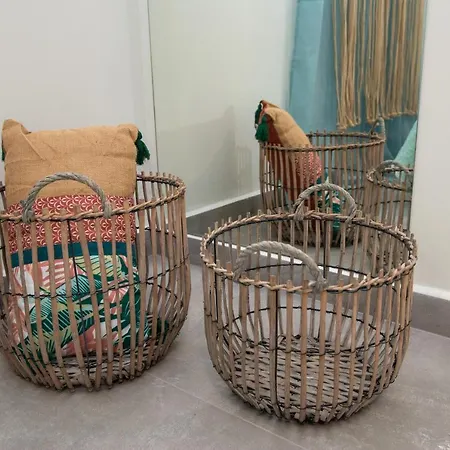 Antonakis Secret Pool & Hot Tub Hideaway Villa Kremastí