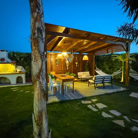 Villa Antonakis Secret Pool & Hot Tub Hideaway Kremastí