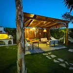 Вилла Antonakis Secret Pool & Hot Tub Hideaway Кремасти