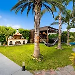 וילה Antonakis Secret Pool & Hot Tub Hideaway קרמסטי