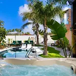 Antonakis Secret Pool & Hot Tub Hideaway * קרמסטי