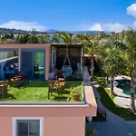 Antonakis Secret Pool & Hot Tub Hideaway