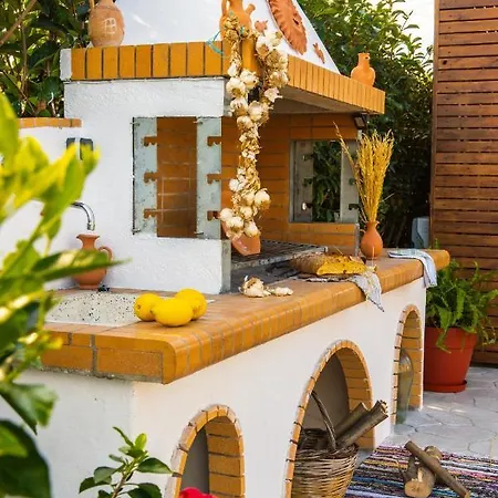 Antonakisvilla - Luxury Pool, Jacuzzi & Seaview Retreat * Kremasti (Rhodes)