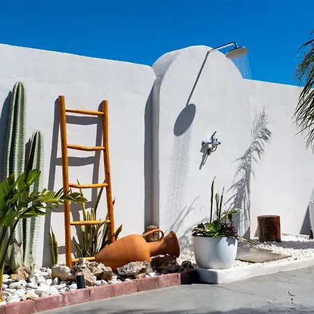 Antonakis Secret Pool & Hot Tub Hideaway