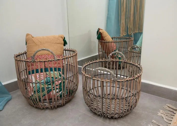 Antonakis Secret Pool & Hot Tub Hideaway ヴィラ クレマスティ