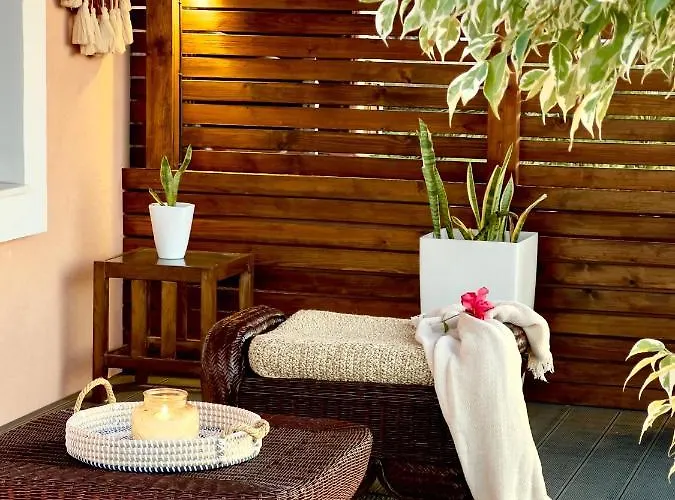 Antonakis Secret Pool & Hot Tub Hideaway * קרמסטי