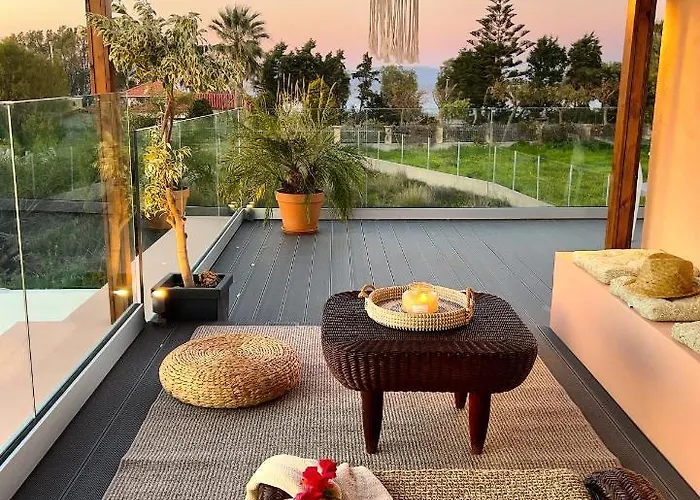 Antonakis Secret Pool & Hot Tub Hideaway * קרמסטי