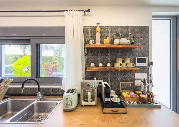 Antonakis Secret Pool & Hot Tub Hideaway * קרמסטי