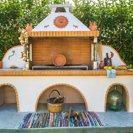 Antonakis Secret Pool & Hot Tub Hideaway *