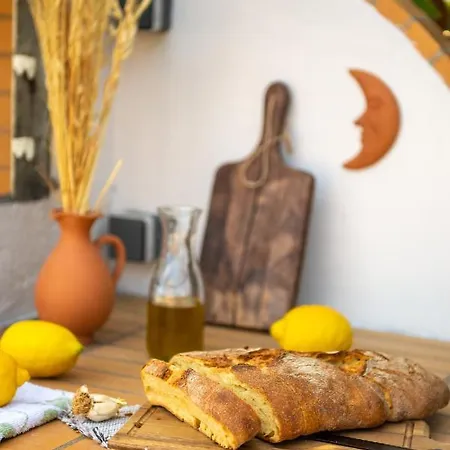 Antonakis Secret Pool & Hot Tub Hideaway فيلة