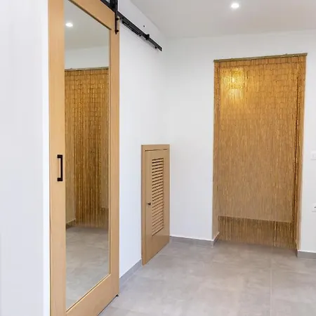 فيلة Antonakis Secret Pool & Hot Tub Hideaway Kremastí