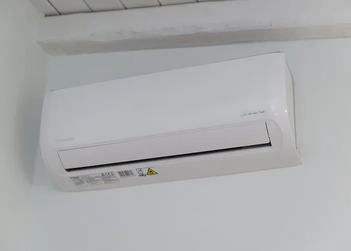 Antonakis Secret Pool & Hot Tub Hideaway Villa *