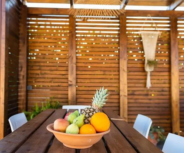 Antonakis Secret Pool & Hot Tub Hideaway Villa